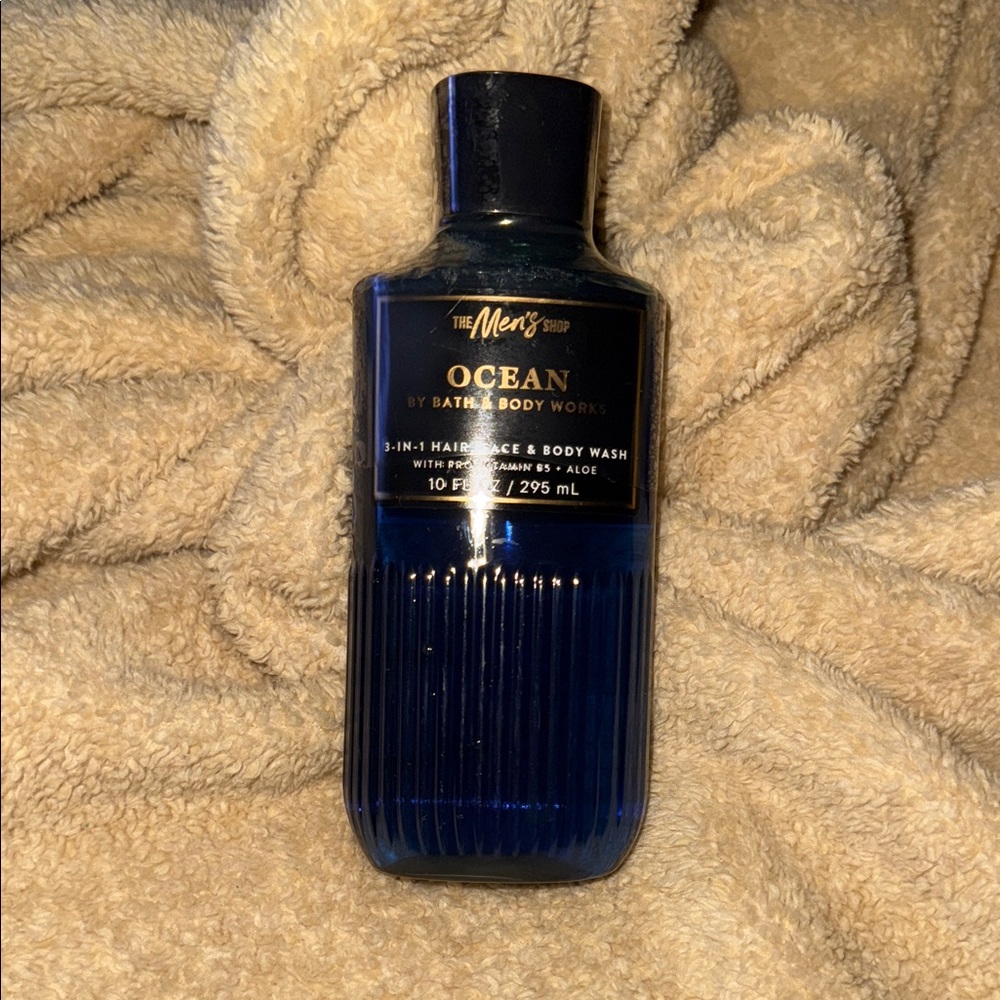 Brand New Men’s Ocean Body Wash 🌊 🩵